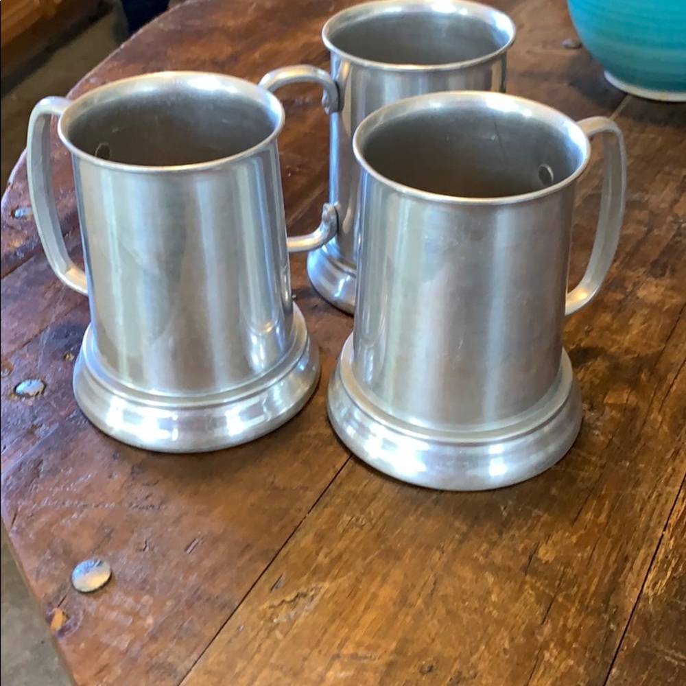 Mugs